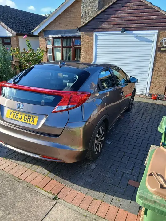 Honda Civic 2013 photo 2