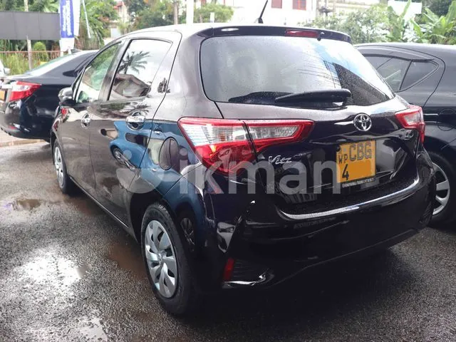 Toyota Vitz 2018 photo 4