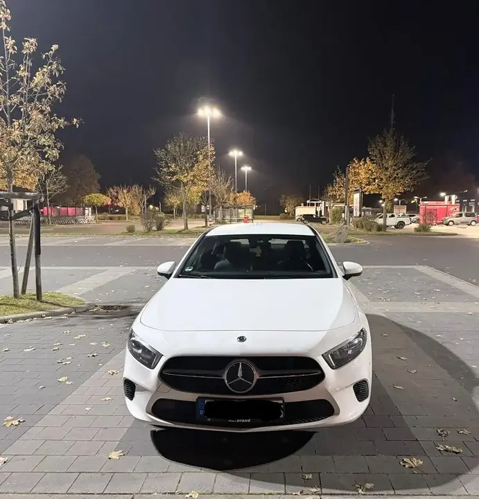 Mercedes-Benz A 180