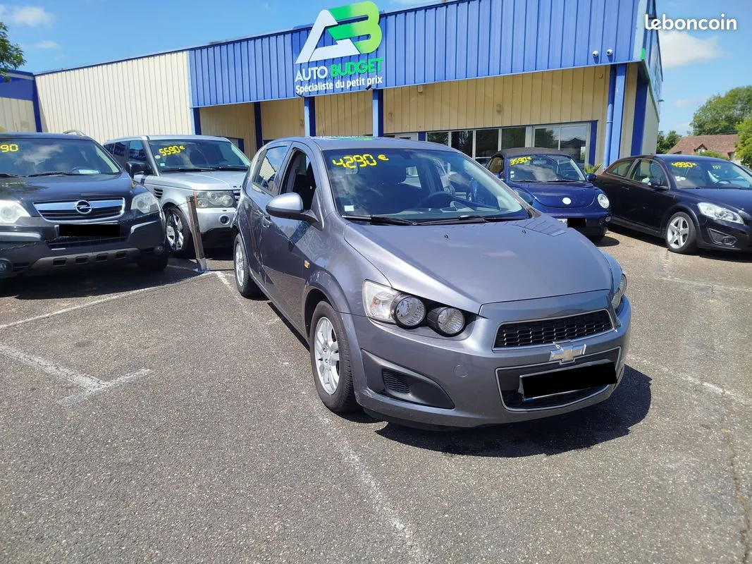 Chevrolet Aveo 2013 photo 2