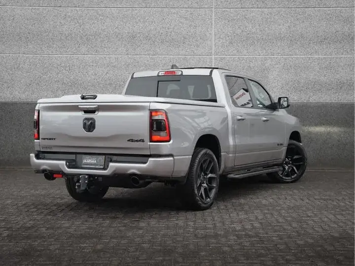 Dodge Ram 1500 2024 photo 2