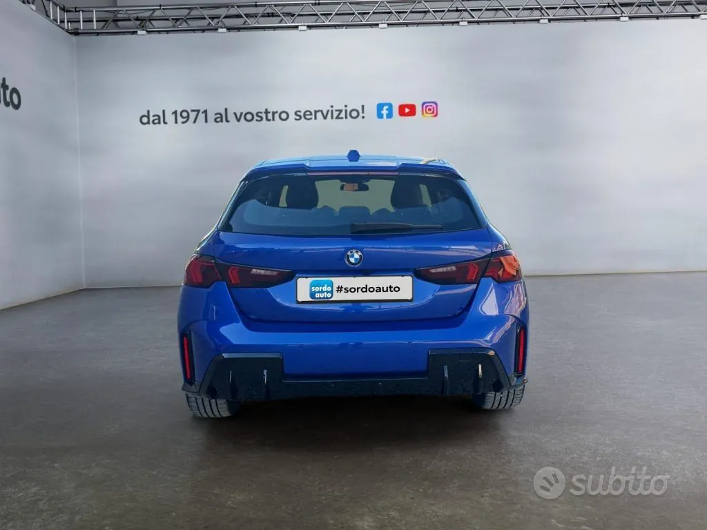 BMW 118D 2025 photo 5