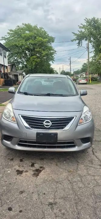 Nissan Versa