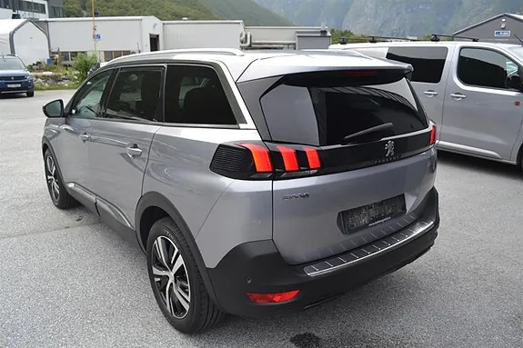 Peugeot 5008 2019 photo 5