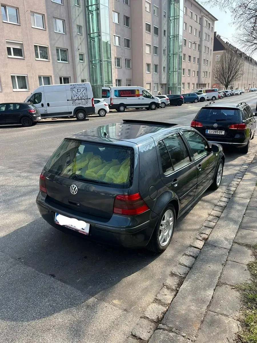 Volkswagen Golf 2002 photo 3