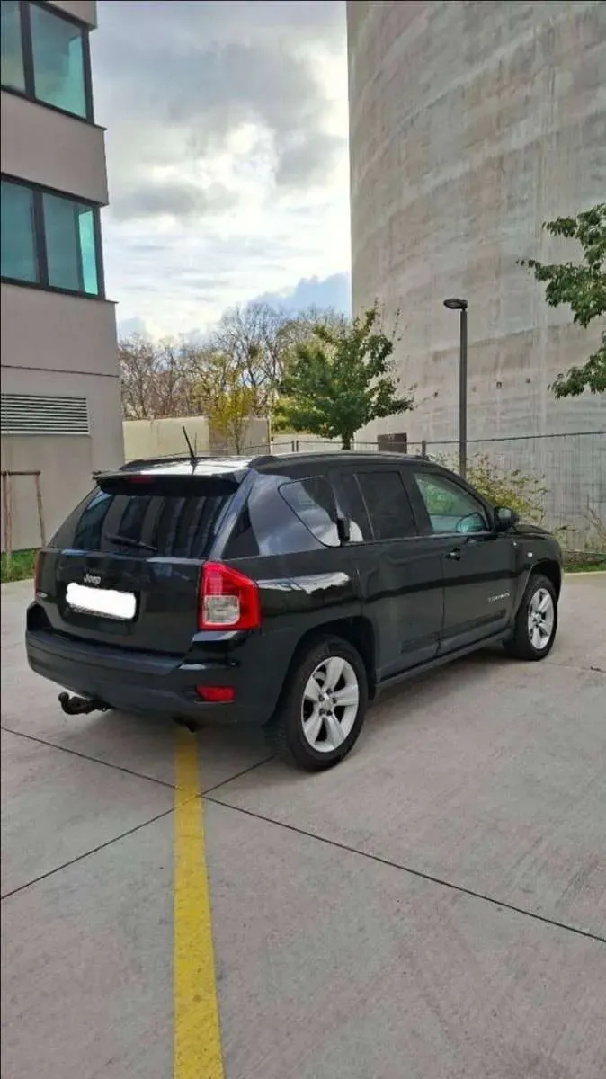 Jeep Compass 2011 photo 3