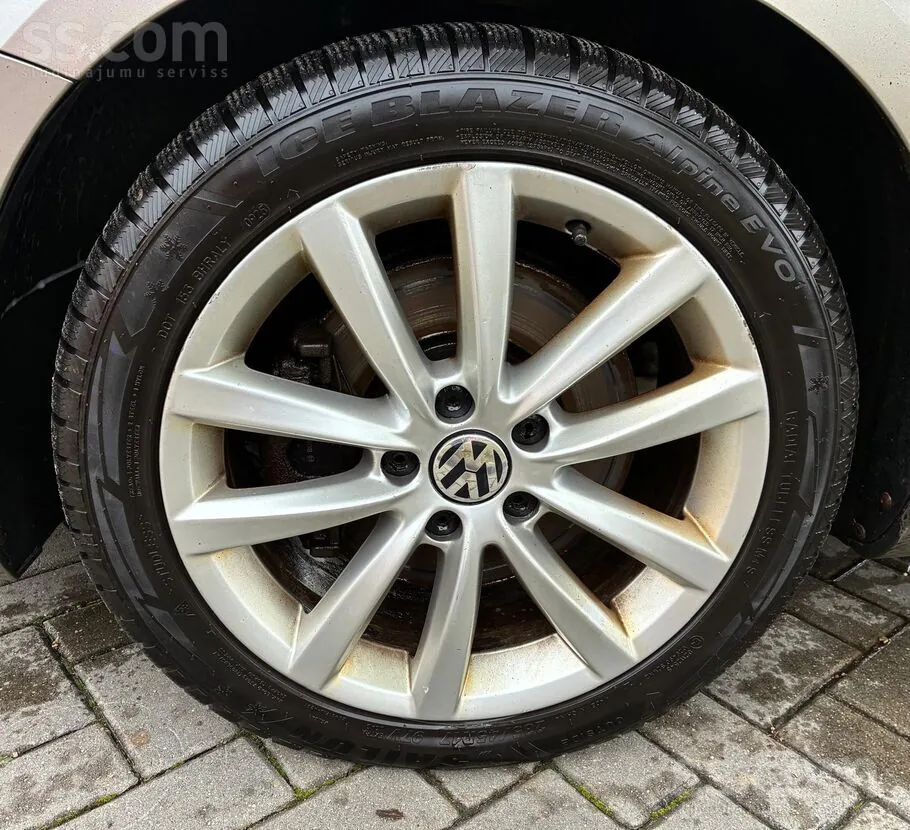Volkswagen Passat 2013 photo 5