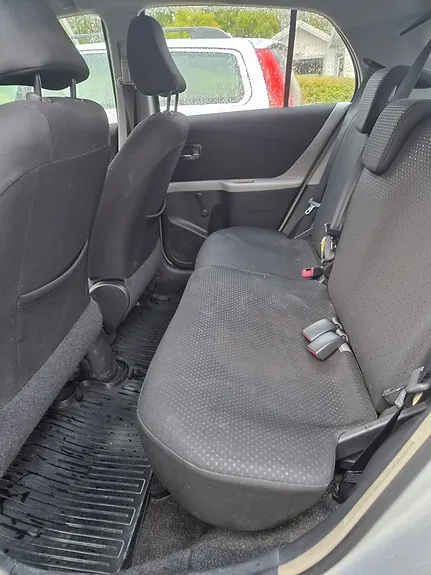 Toyota Yaris 2011 photo 3