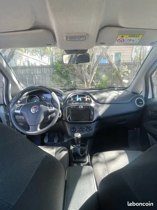 Fiat Punto 2014 photo 3