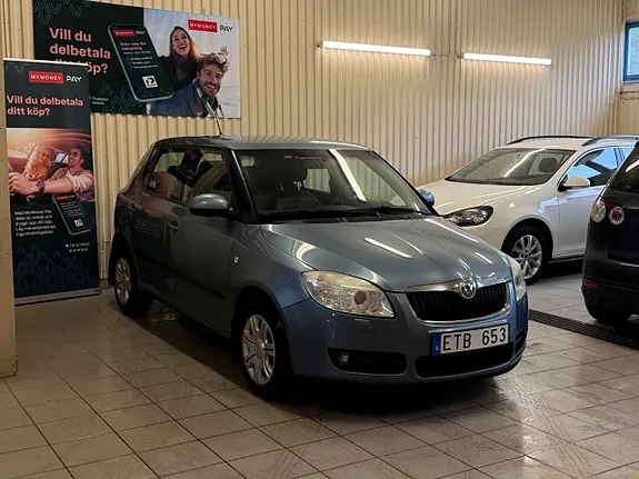 Skoda Fabia 2008 photo 4