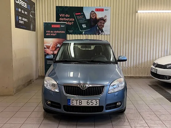Skoda Fabia 2008 photo 3