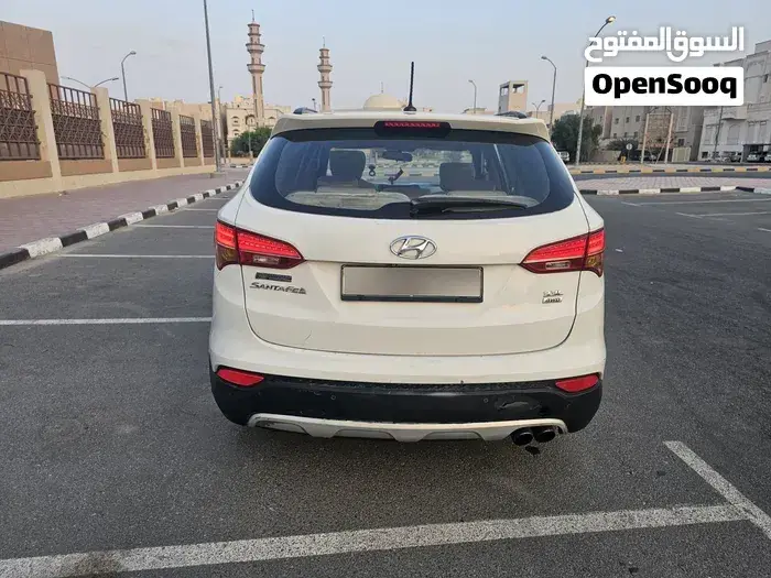 Hyundai Santa Fe 2014 photo 2