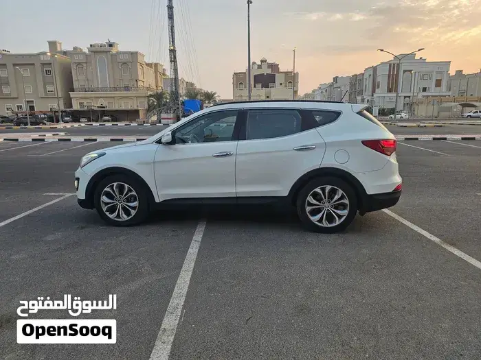 Hyundai Santa Fe 2014 photo 3