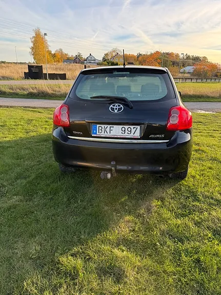 Toyota Auris 2007 photo 2