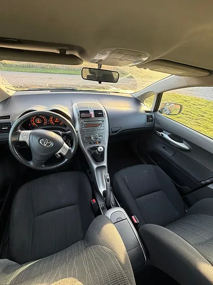Toyota Auris 2007 photo 3