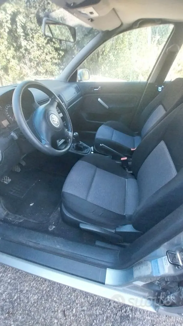Volkswagen Golf 2003 photo 5