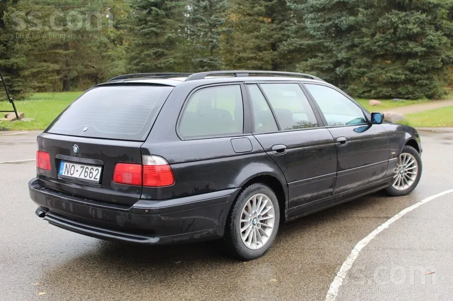 BMW E39 Touring 2001 photo 5
