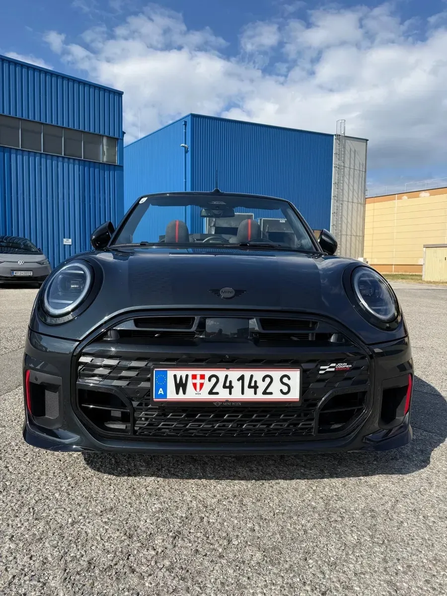 Mini Cabrio 2025 photo 2