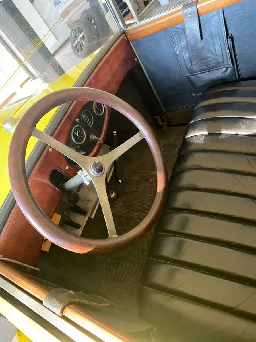 Citroen C4 1924 photo 2