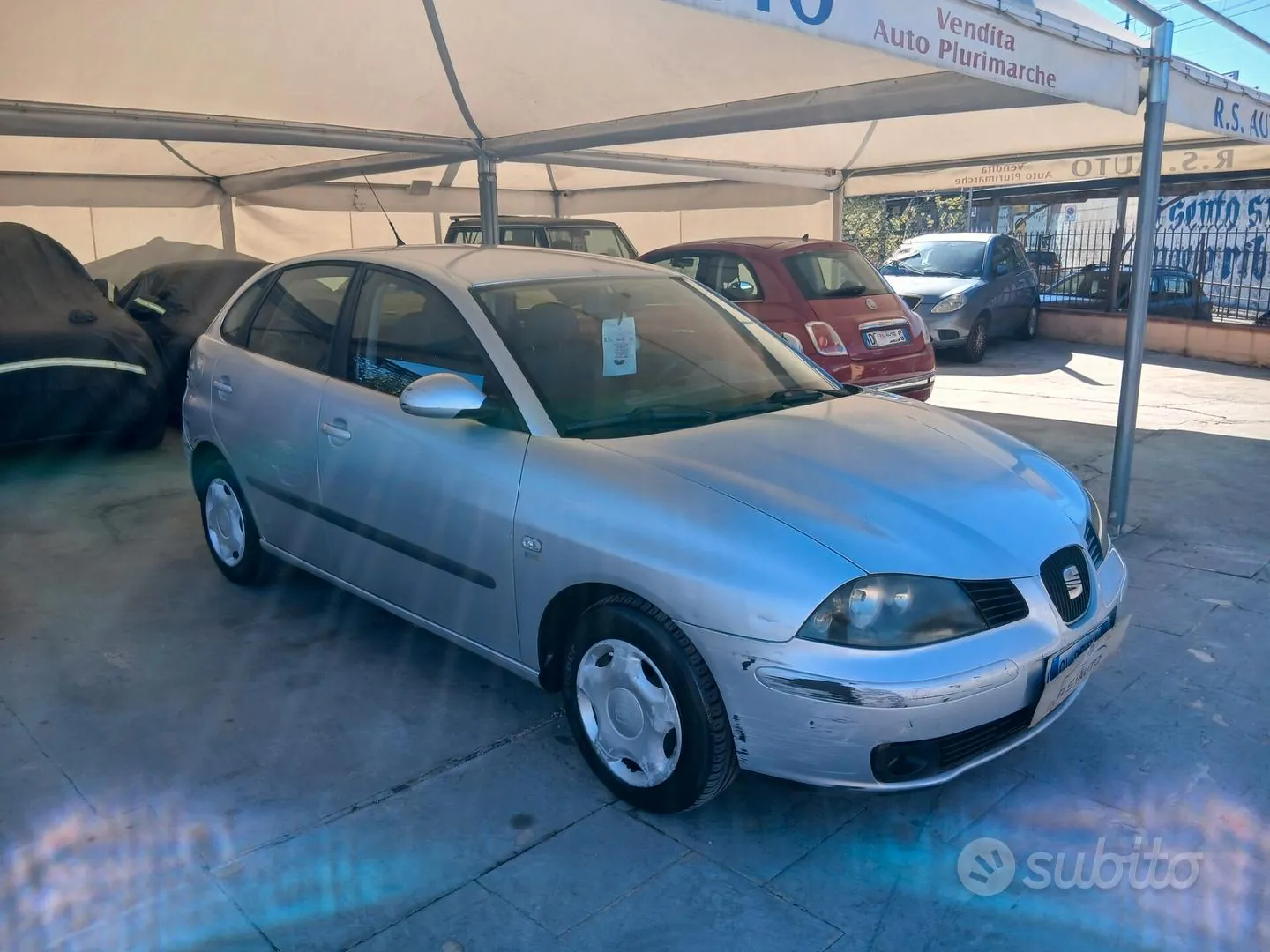 Seat Ibiza 2004 photo 2