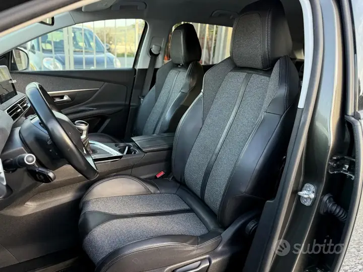 Peugeot 3008 2018 photo 5