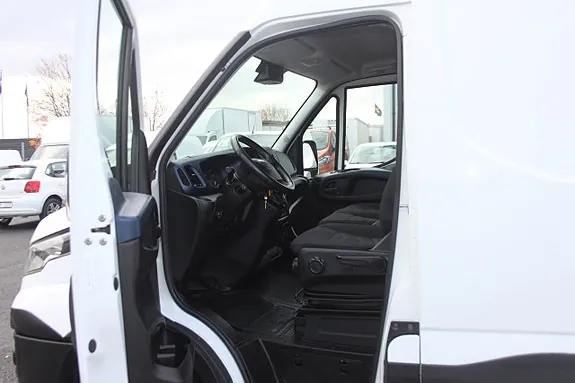 Iveco Daily 2018 photo 3
