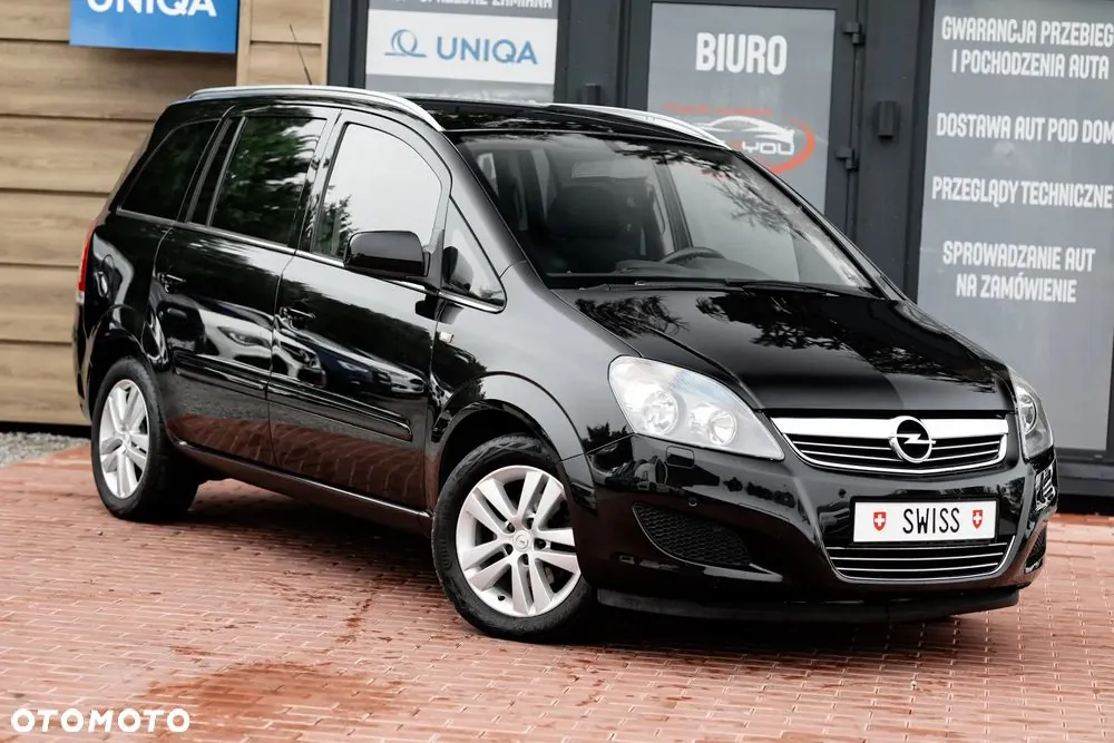 Opel Zafira 2011 photo 2