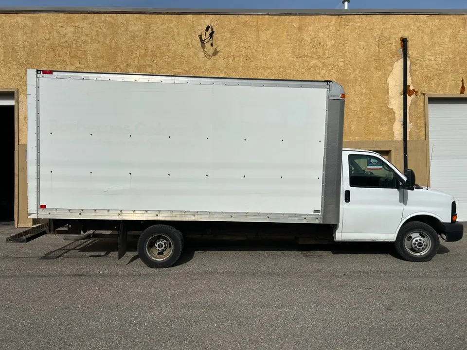 GMC Savana