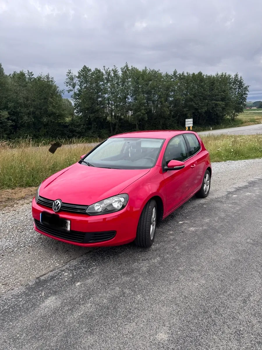 Volkswagen Golf 2012 photo 2