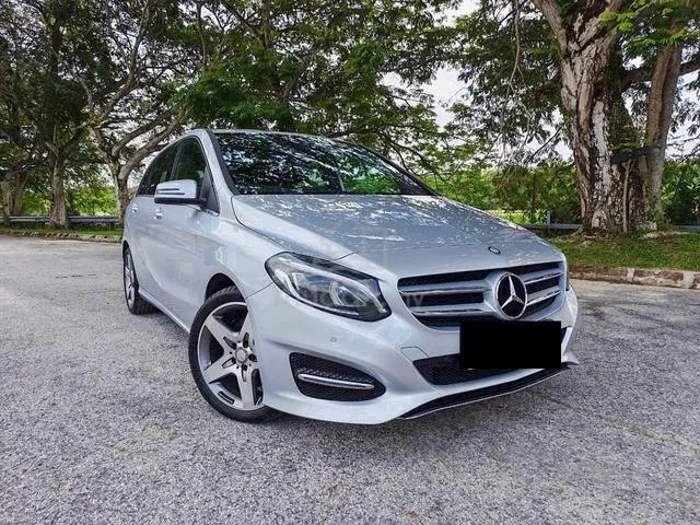 Mercedes-Benz B200