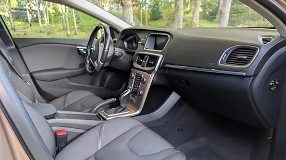 Volvo V40 Cross Country 2014 photo 5