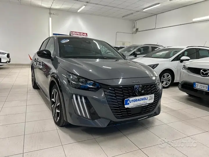 Peugeot 208 2025 photo 2