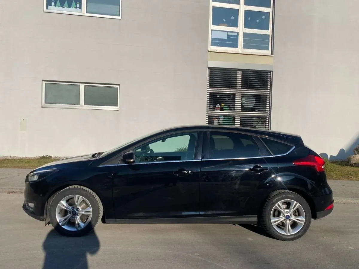 Ford Focus 2017 photo 2