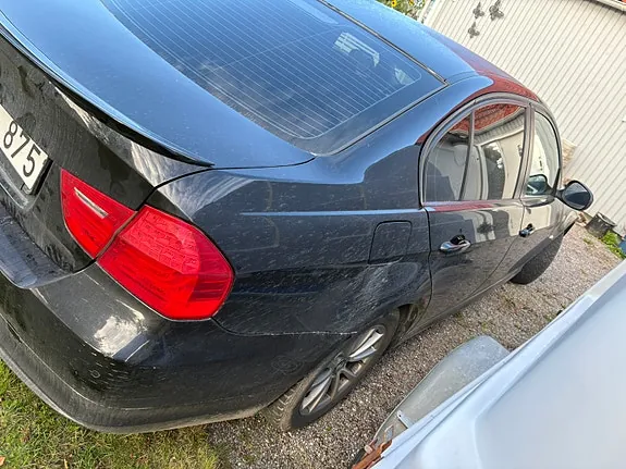 BMW 318D 2012 photo 3