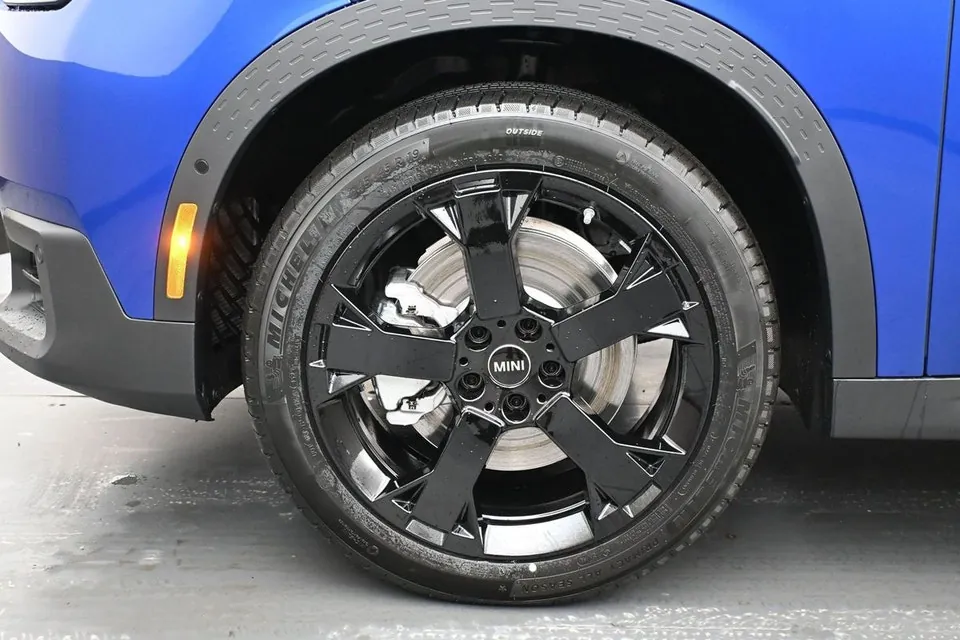 Mini Countryman 2027 photo 4