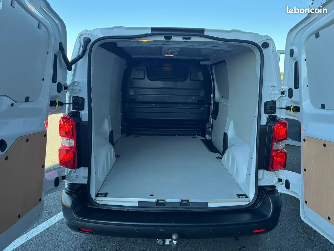Citroen Jumpy 2023 photo 5