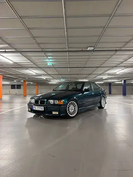 BMW 325I