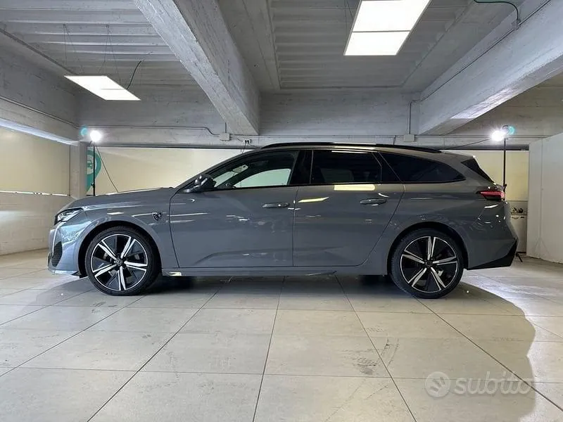 Peugeot 308 Sw 2024 photo 2