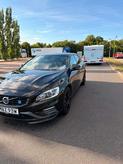 Volvo V60 2017 photo 2
