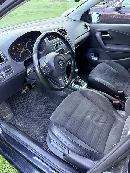 Volkswagen Polo 2010 photo 5