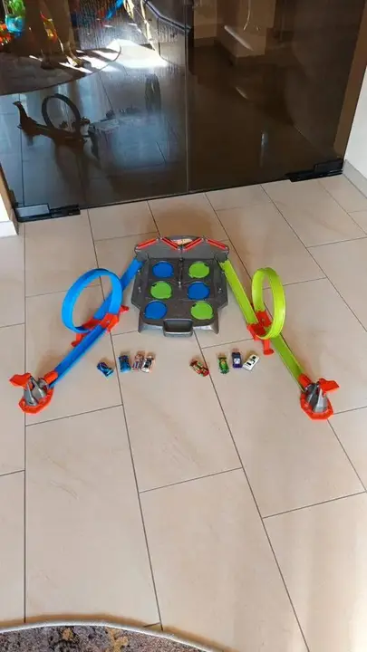 Hot Wheels Rebound Raceway Set