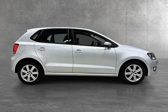 Volkswagen Polo 2013 photo 2