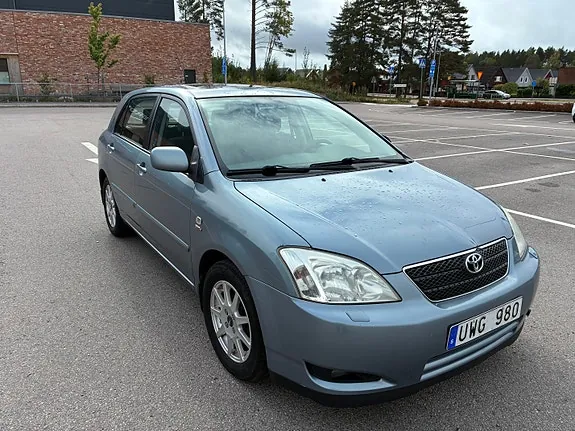 Toyota Corolla 2004 photo 2