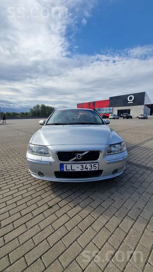Volvo S60 2007 photo 2