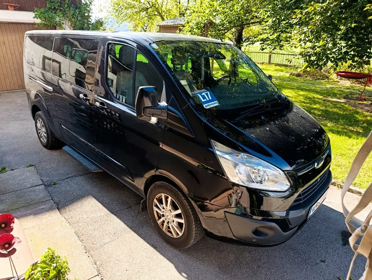 Ford Tourneo Custom 2015 photo 2