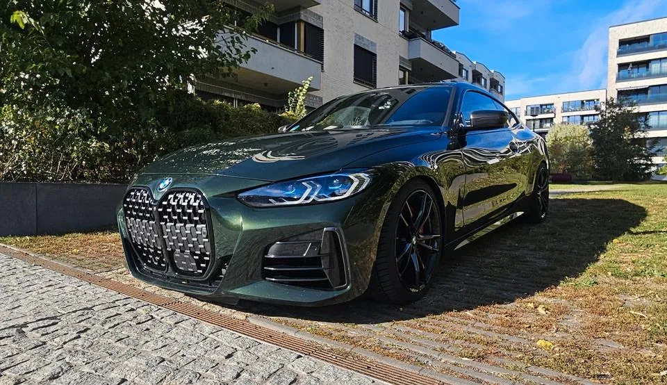 BMW M440I