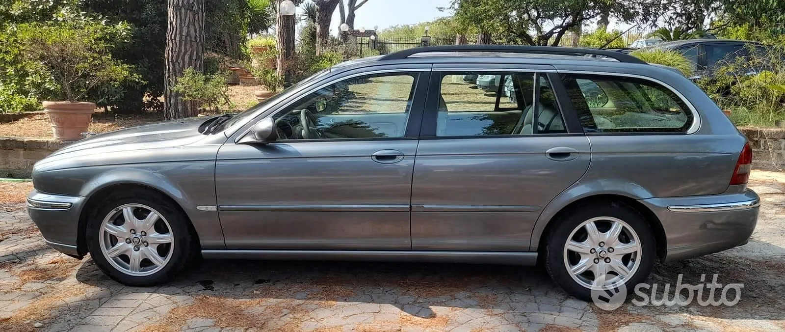 Jaguar X-Type 2004 photo 4