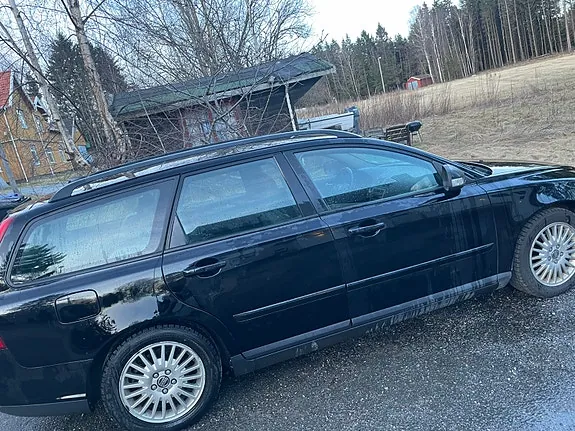 Volvo V50 2010 photo 3