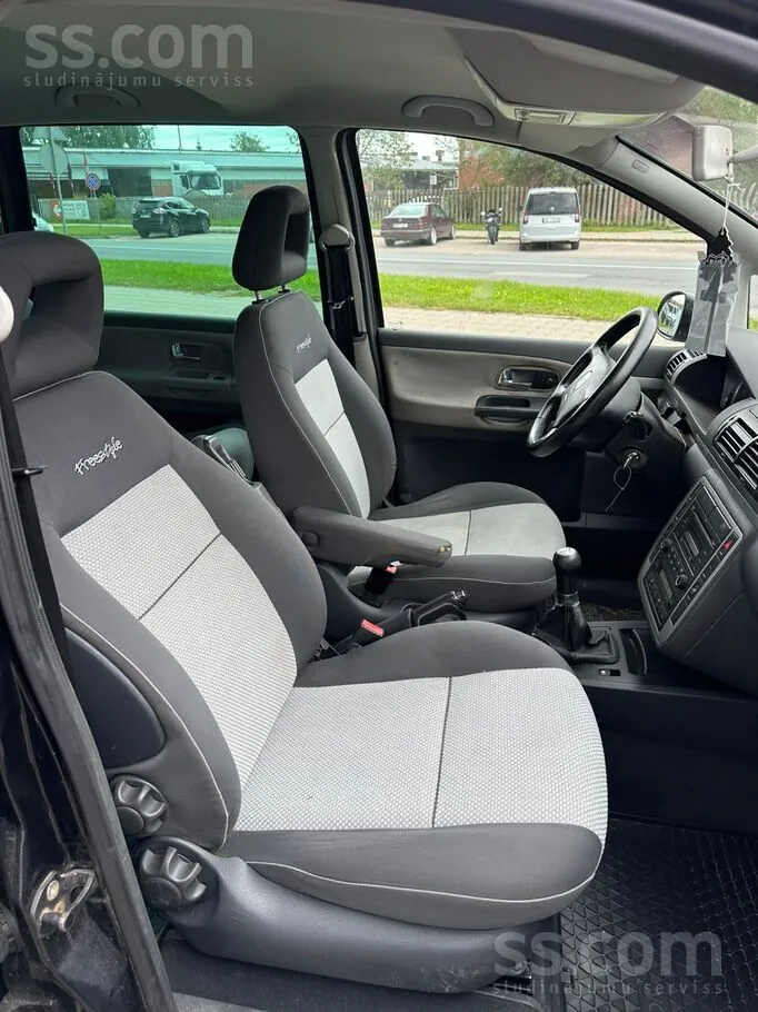Volkswagen Sharan 2007 photo 3