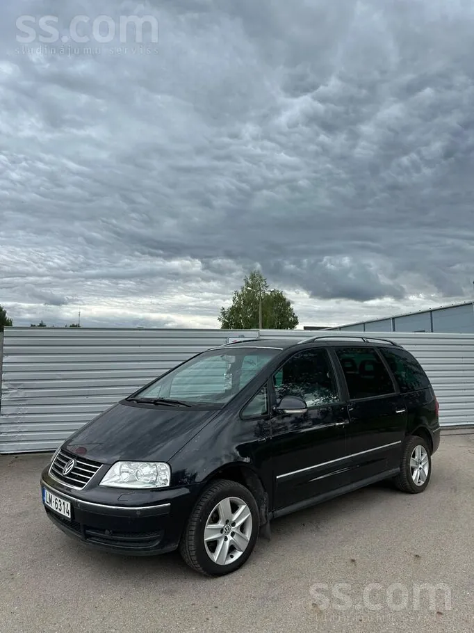 Volkswagen Sharan 2007 photo 2